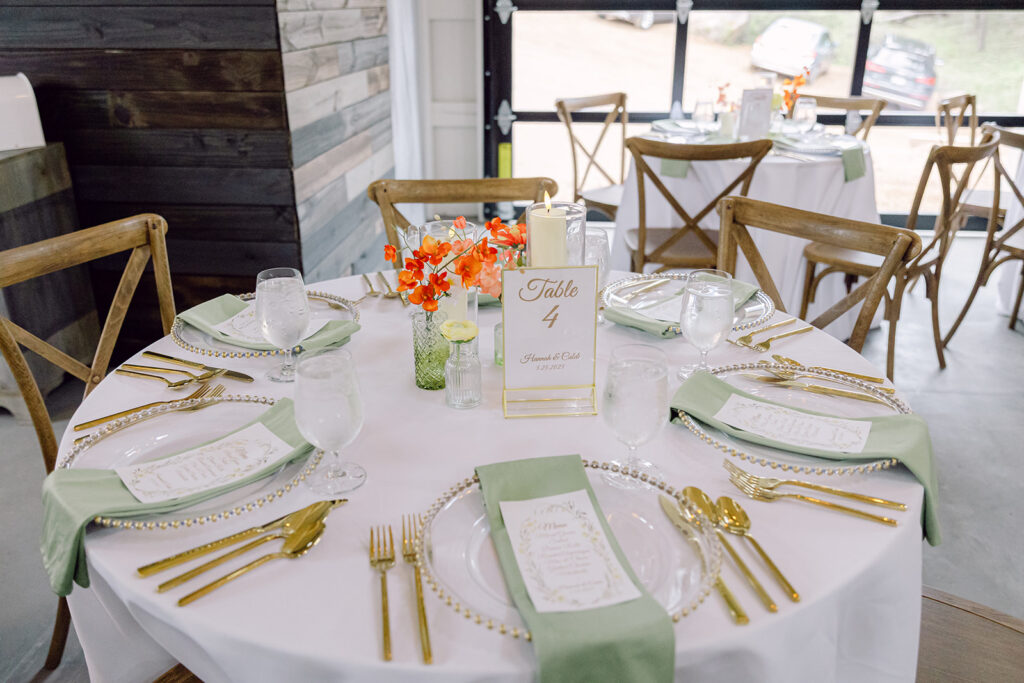 Wedding table in the white barn