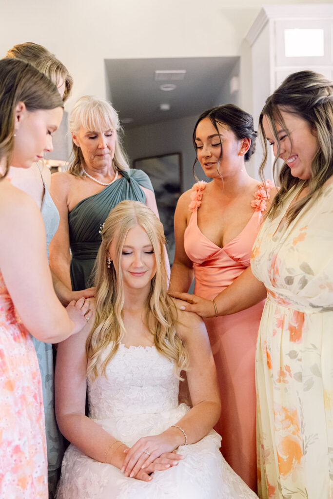 Prayers of the bridesmaids to the bride