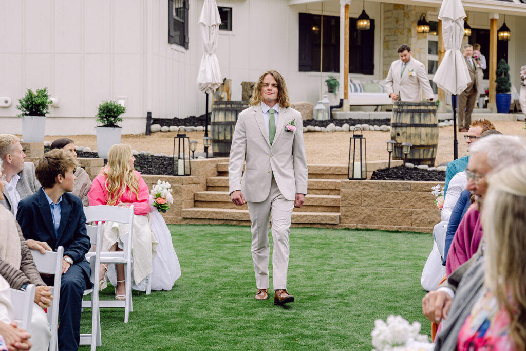 Groomsman entrance