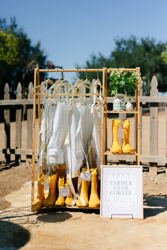Farm-themed party favors