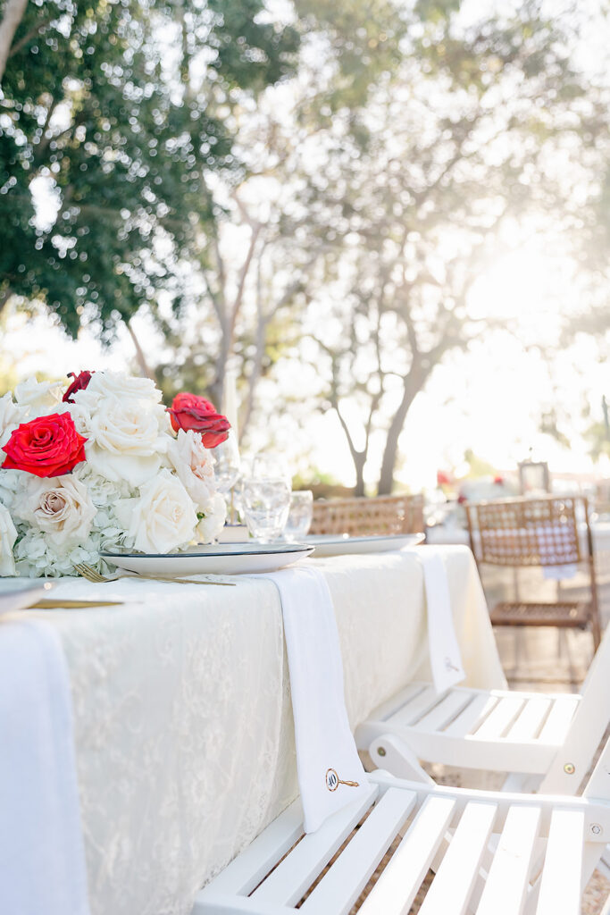 Luxury details dinner table by Laura Mariani Photography